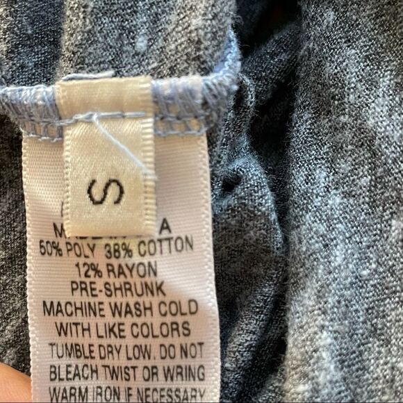 Om Girl blue short sleeved top with open back - Picture 8 of 8